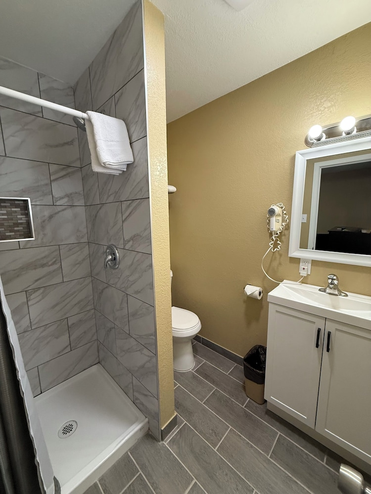 Tahoe Sands Inn - photo 33