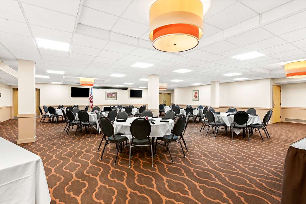 Best Western State Fair Inn - photo 8