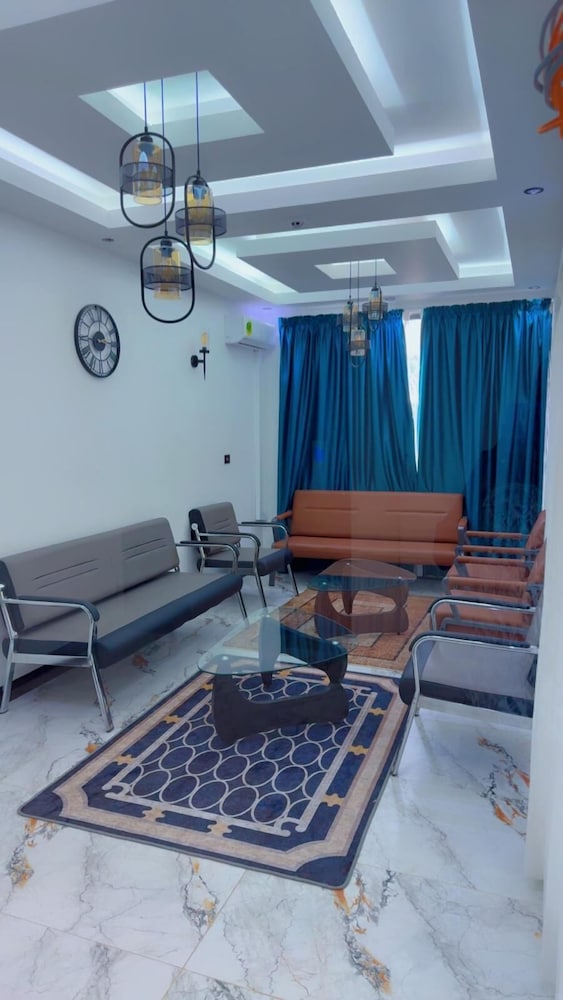 Debolonia Palace Hotel — Bonaberi — photo 4