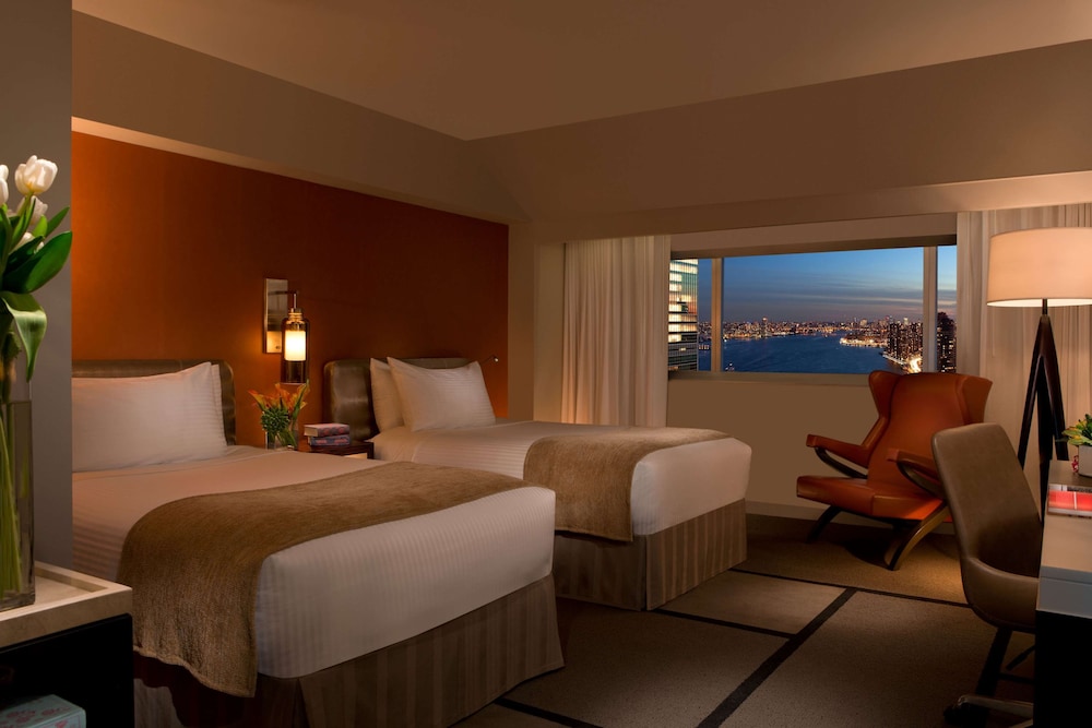 Millennium Hilton New York One UN Plaza - photo 21