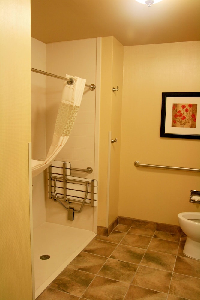 Hampton Inn & Suites Mission - photo 12