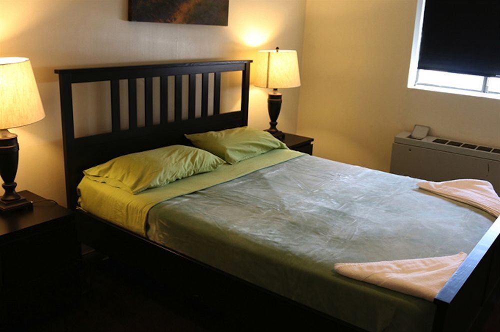 Westway Hotel & Hostel - photo 4
