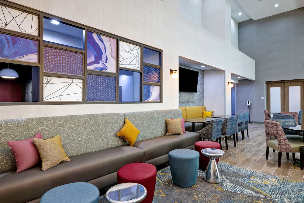 Hampton Inn & Suites Houston East Beltway 8 - photo 57