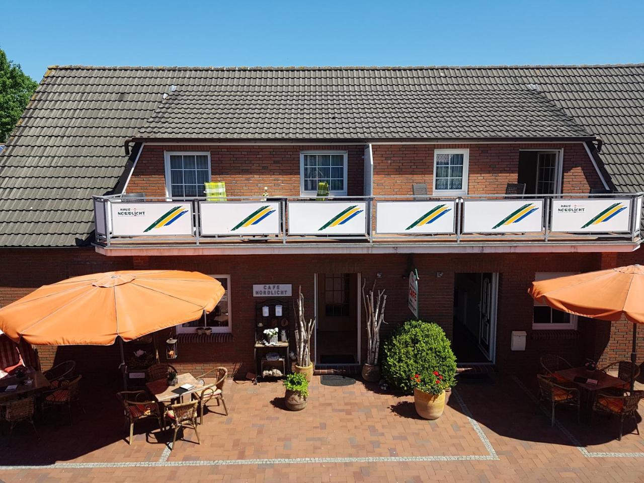 Café Hausnordlicht Ferienwohnung 1 — 4-Star Luxury Hotel in Dornum, Germany