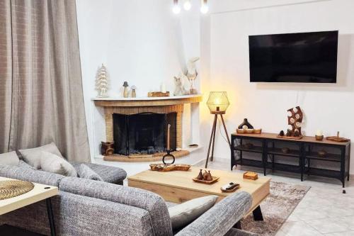 Daphnes Crown — 4-Star Luxury Hotel in Athens, Greece
