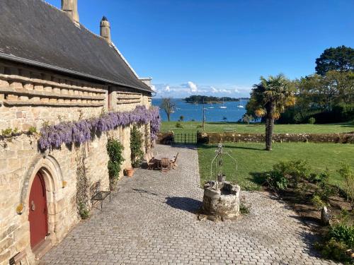Manoir de Kerat classé 5 étoiles — hotel in Arradon