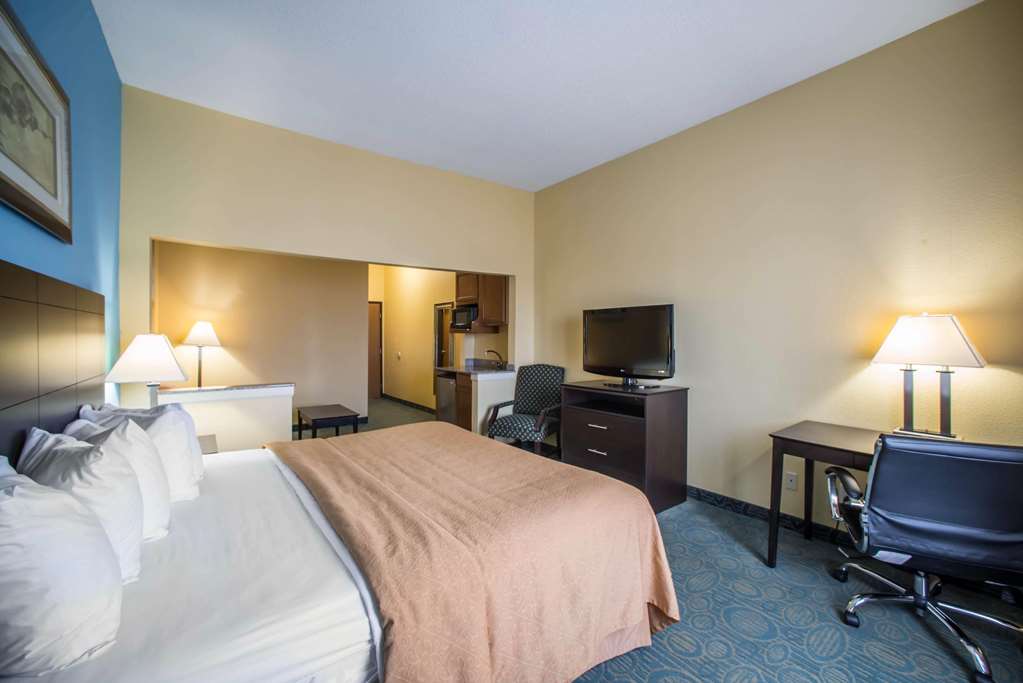 Quality Inn Litchfield Route 66 - photo 14