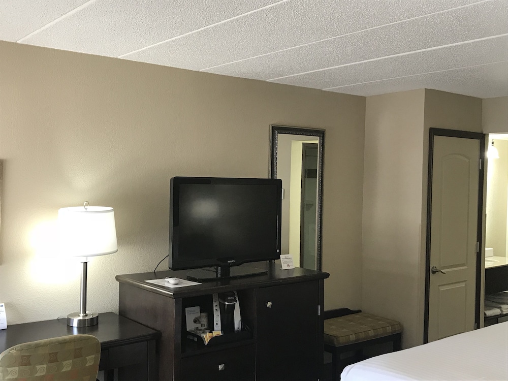 Holiday Inn Express London by IHG - photo 11
