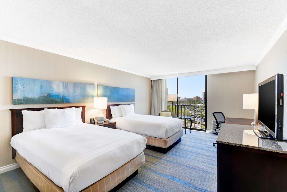 Hilton Irvine Orange County Airport - photo 8
