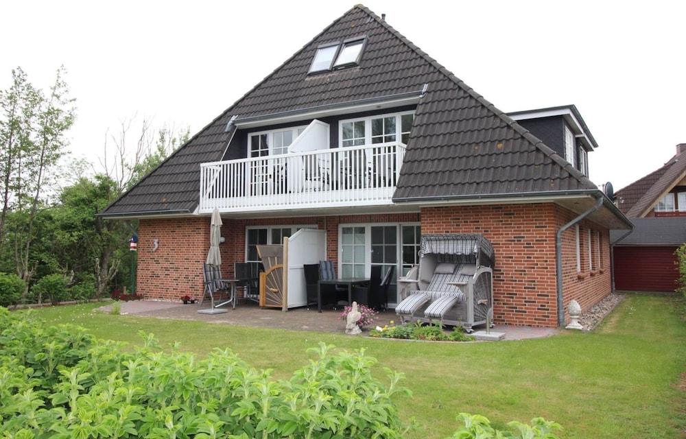 Haus Deichsfenne App 3 OG — 4-Star Luxury Hotel in Sankt Peter-Ording, Germany