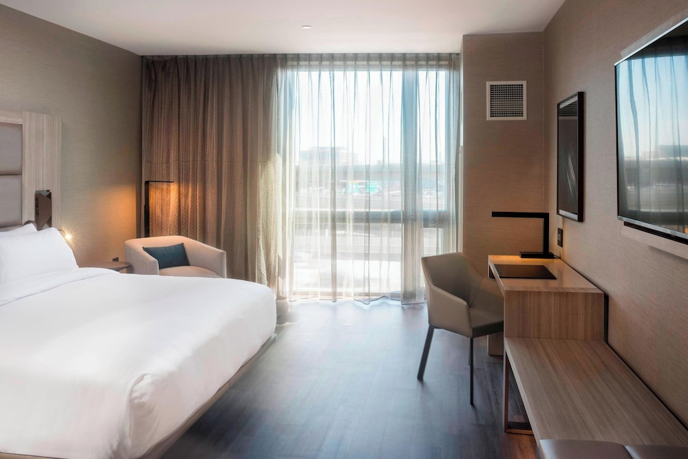 AC Hotel by Marriott Boston Downtown - photo 7