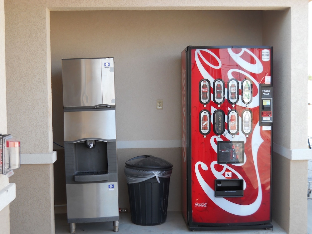 Big Lake Inn & Suites - photo 37