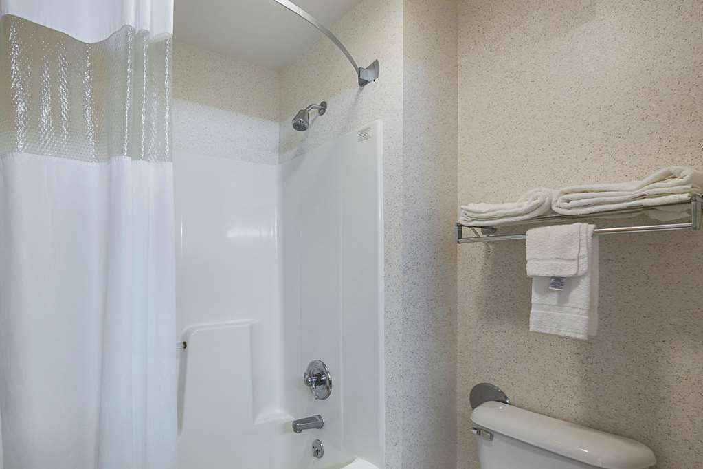 Quality Inn & Suites Belmont Platteville - photo 21