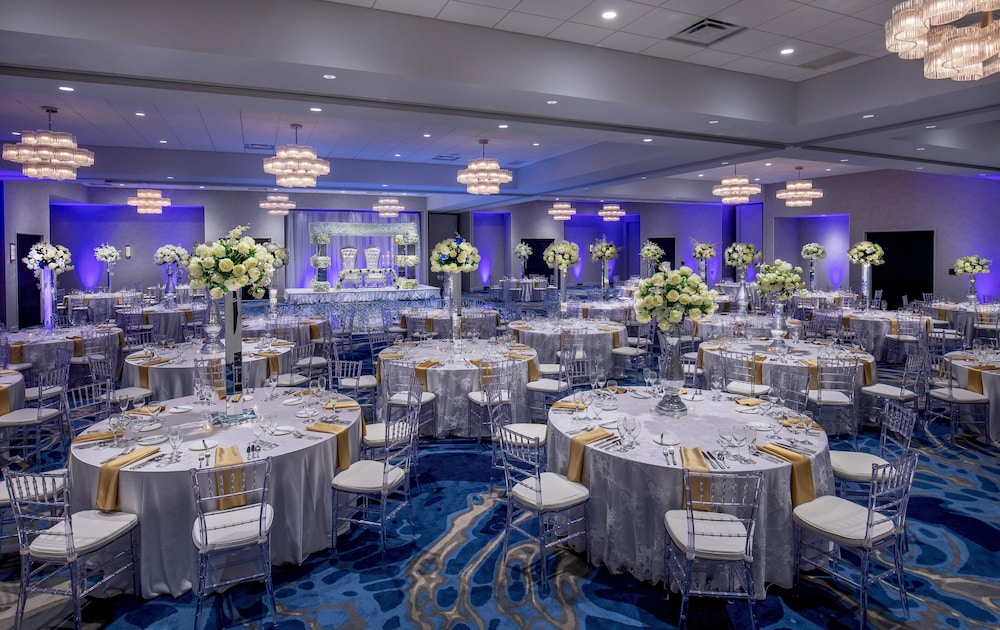 Crowne Plaza Boston Woburn by IHG - photo 36
