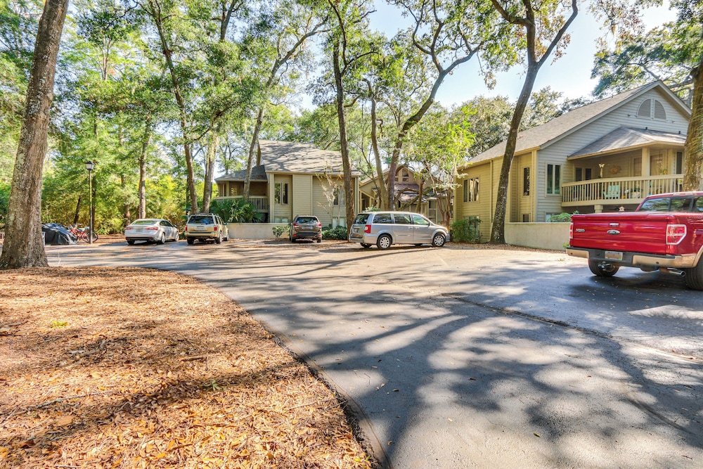 Resort Perks Beach Access: Condo in Hilton Head - photo 21