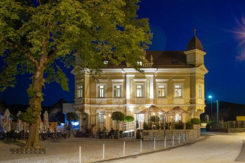 Dvorec Gregorčič - carbon neutral hotel in Smarjeta