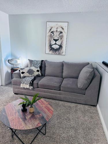 Amazing Universal Studios Loft FREE parking — 4-Star Luxury Hotel in Los Angeles, United States