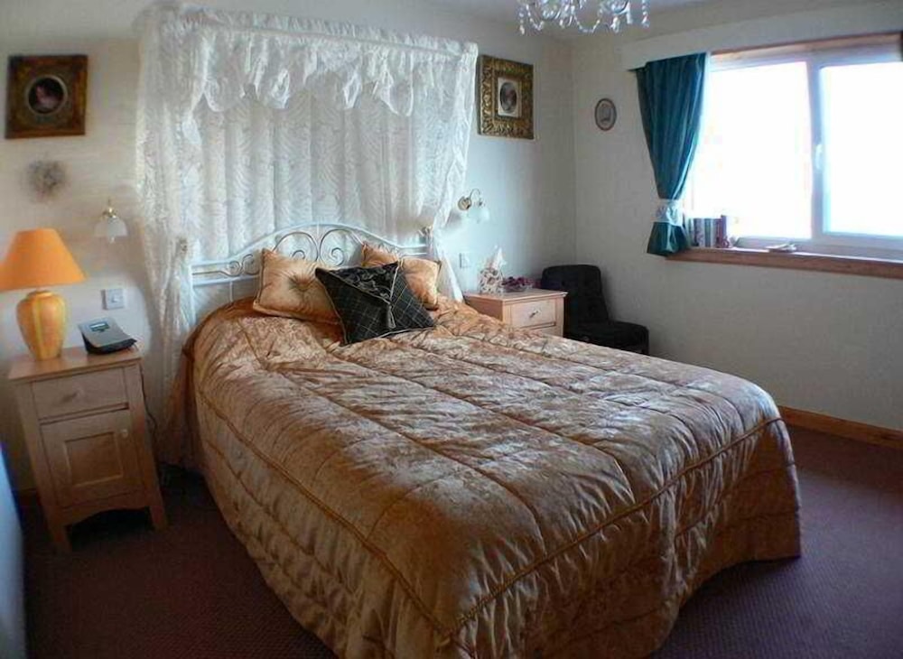 Anchor & Chain in Inverness, United Kingdom