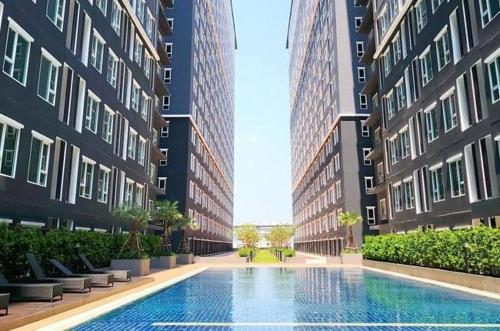 Regent 1 BR at MRT Bangson by Orn