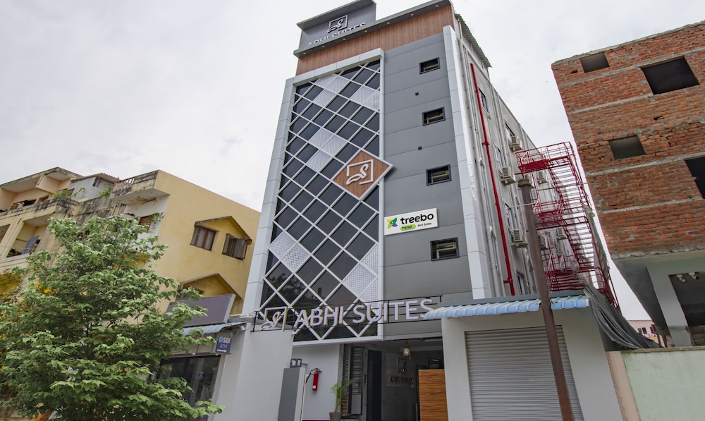 Treebo Abhi Suites 400 M From Guntur Junction in Guntur, India