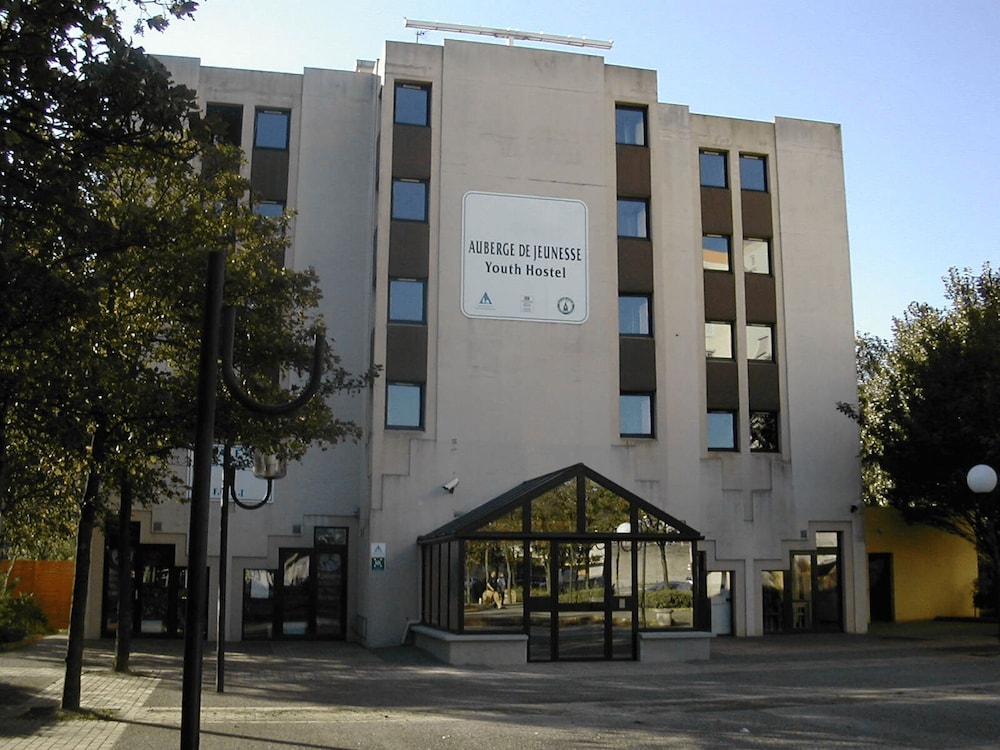 Auberge De Jeunesse Hi Boulogne sur mer in Boulogne-Sur-Mer, France