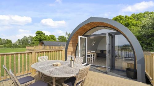 Finest Retreats The Chicken Coop — hotel in Hertford