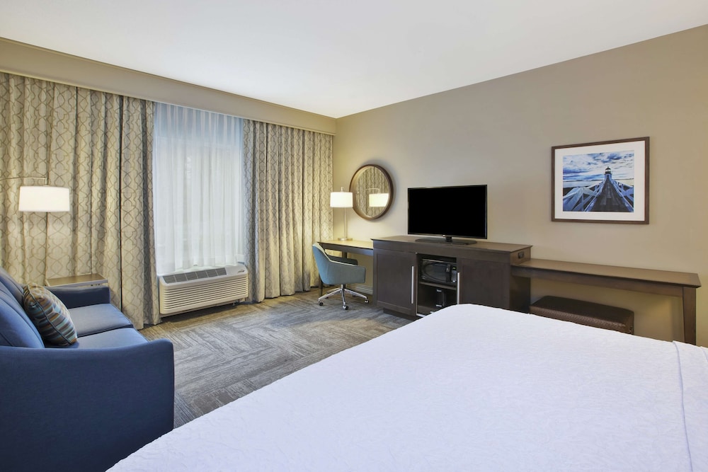 Hampton Inn Kennebunk Kennebunkport - photo 18