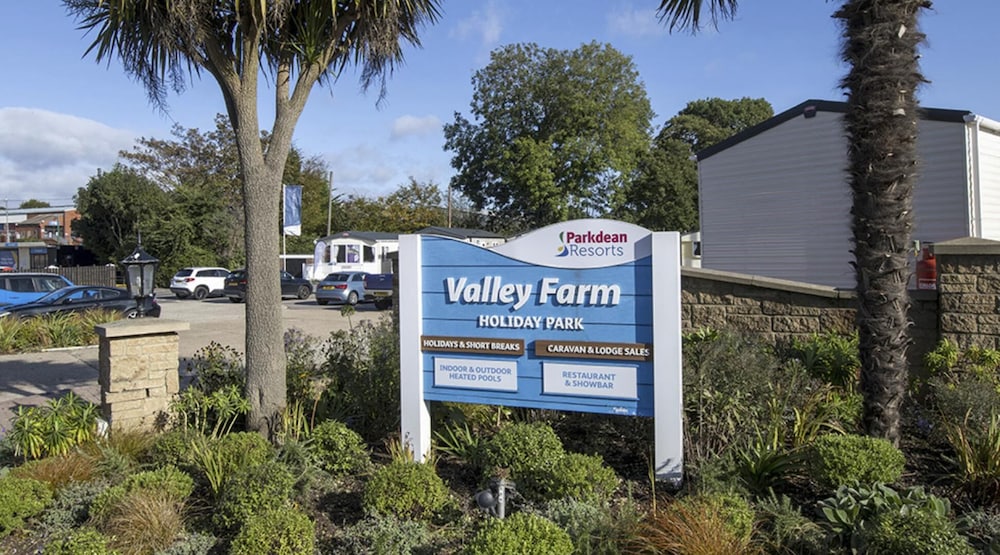 Modern Family Caravan with WiFi at Valley Farm Clacton on Sea in Stansted Mountfitchet, United Kingdom