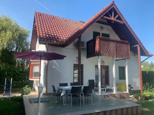 Beatrix Üdülőház — Balatonbereny — photo 3