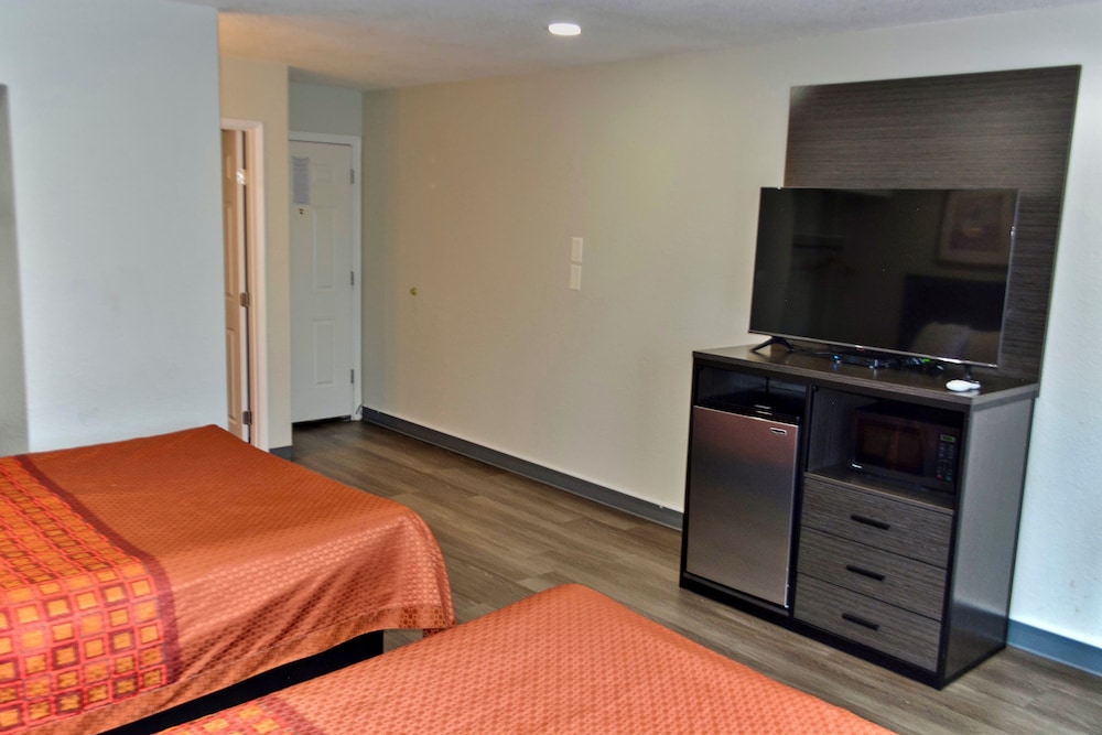The Maverick Motel Main Street USA Collection by PNW Hospitality - photo 31