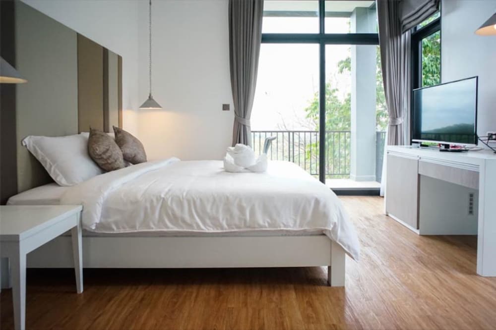 Monte Vista Chalet — 4-Star Luxury Hotel in Pak Chong, Thailand