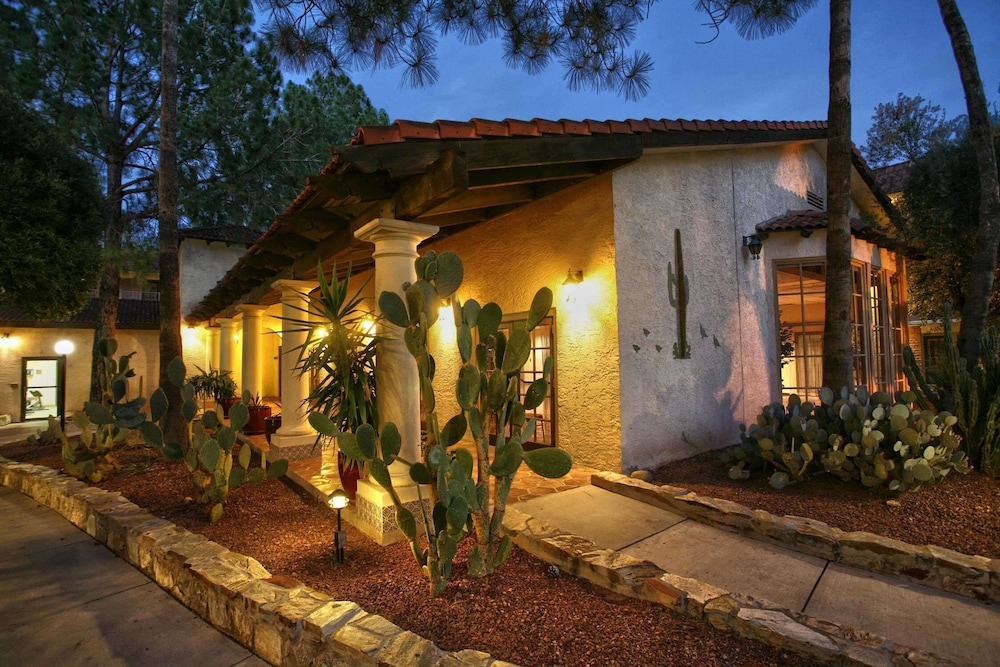 DoubleTree Suites by Hilton Tucson Airport - photo 47