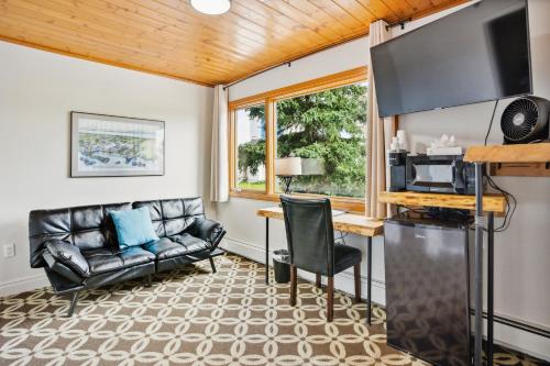 Highliner Hotel - photo 19