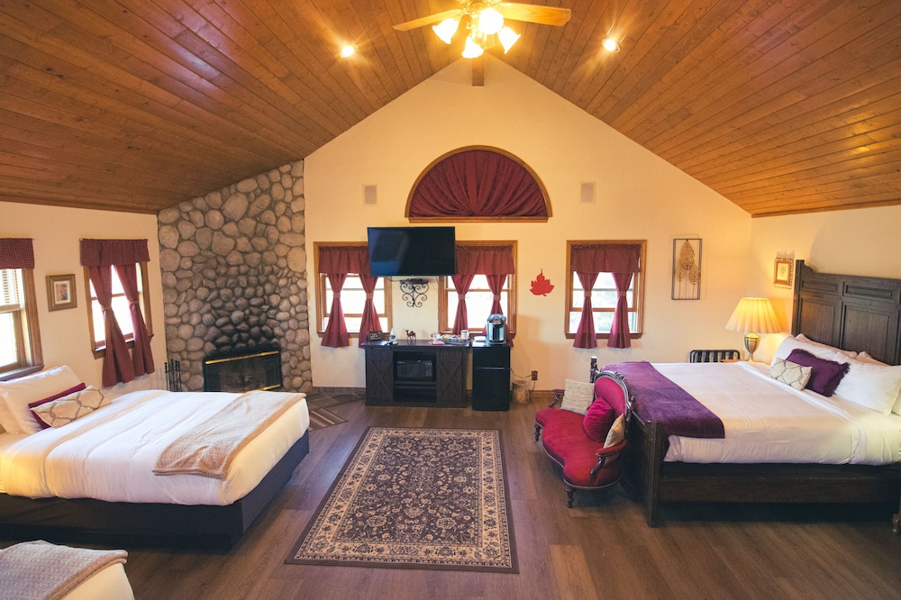 Tucker Peak Lodge - photo 19