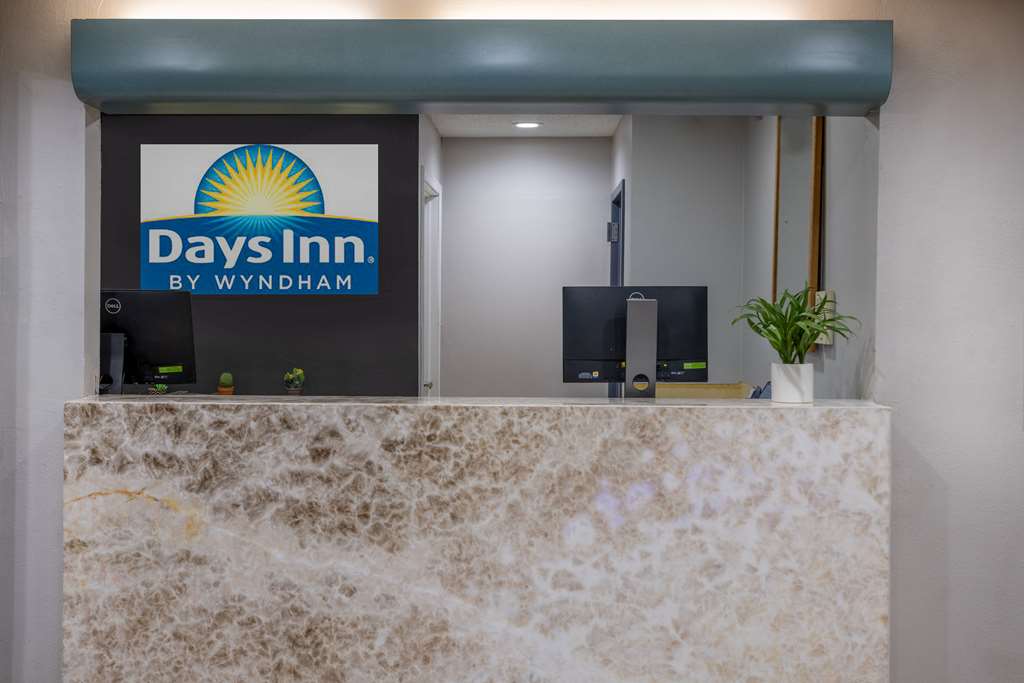 Days Inn by Wyndham Pleasant Prairie Kenosha - photo 13