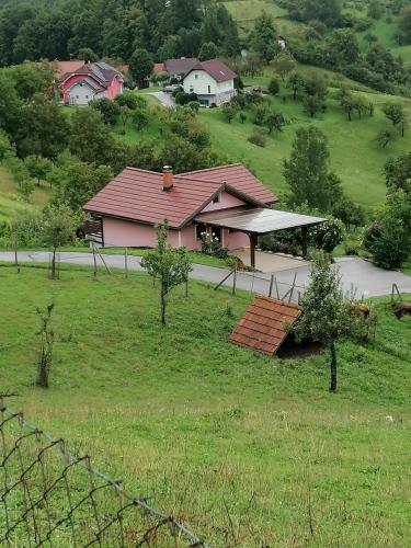 Hiška na gorci — 4-Star Luxury Hotel in Podcetrtek, Slovenia