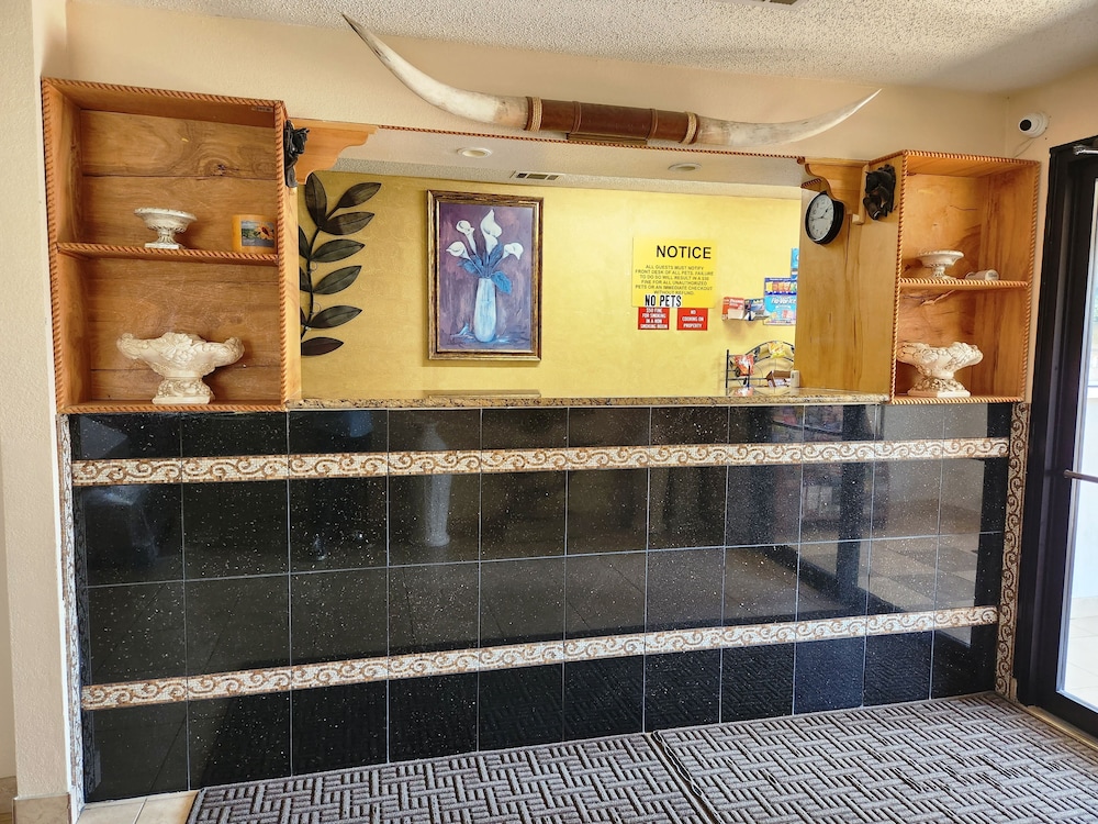 Highland Inn Arlington - photo 5