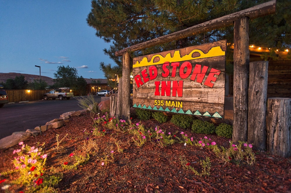 Red Stone Inn - photo 35
