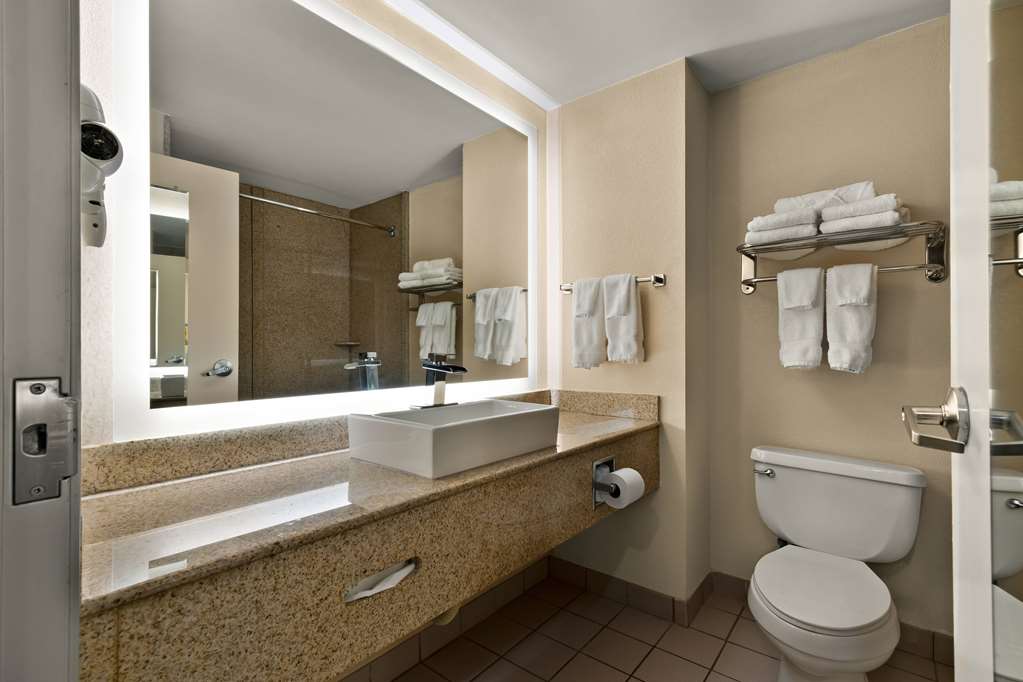 Ramada by Wyndham Harrisburg Hershey Area - photo 54