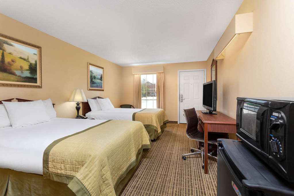 Baymont by Wyndham Easley Greenville - photo 11