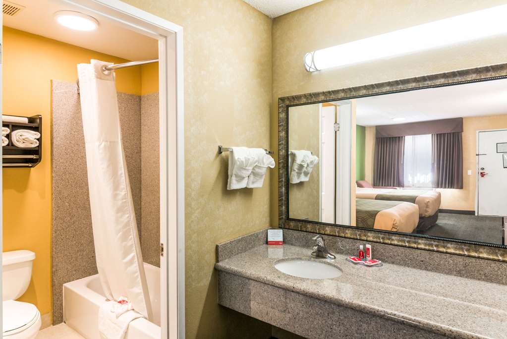Econo Lodge Hesperia Victorville I 15 - photo 29