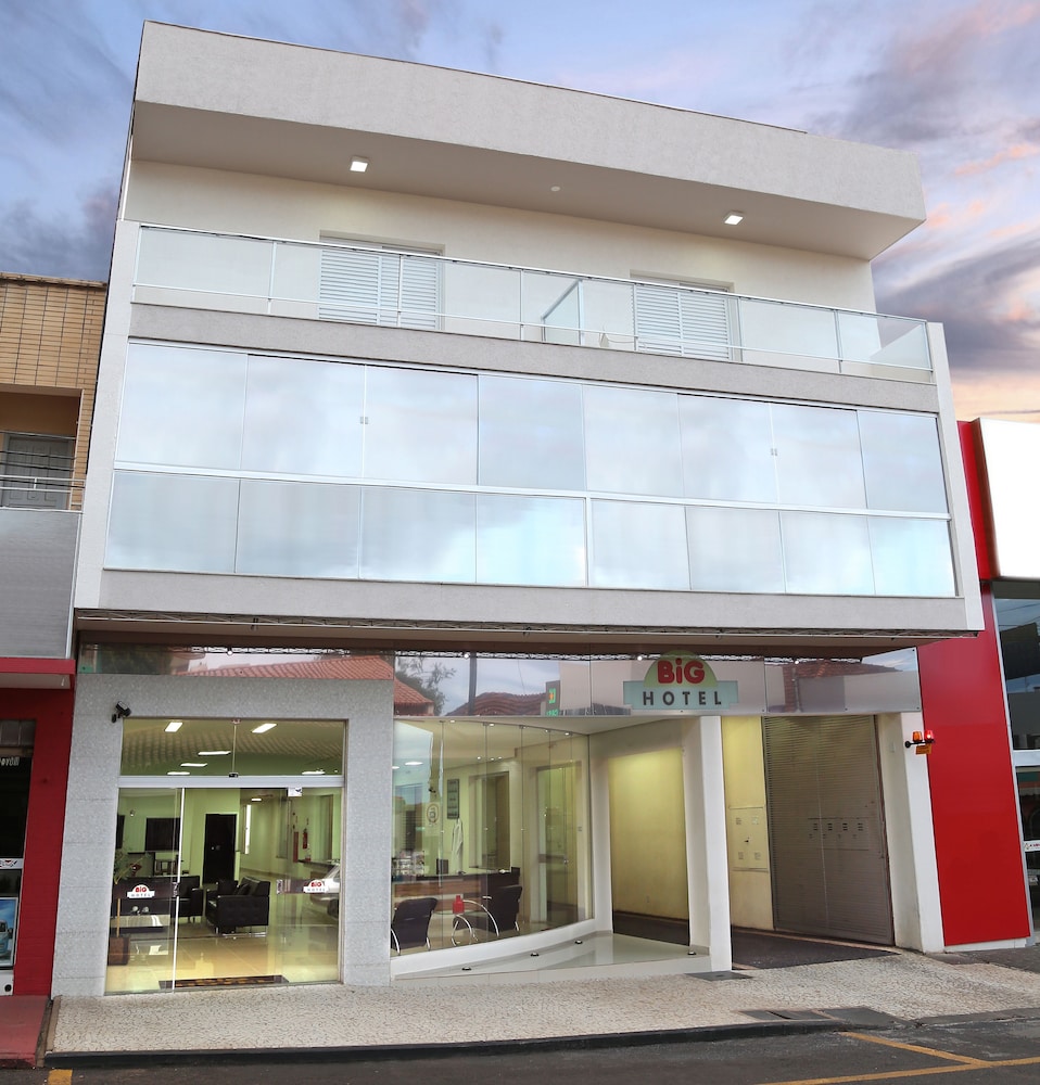 Big Hotel — Araguari — photo 2