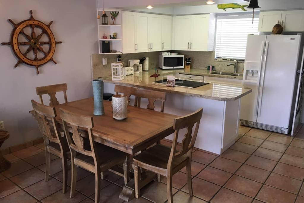 Licensed Mgr Modern Oceanfront Condo Beautiful Ocean Views Beach Resort 2 King Beds - photo 8