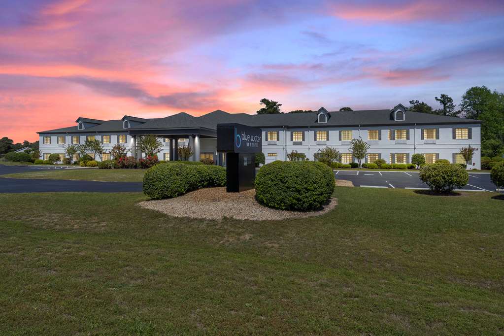 Blue Water Inn Suites BW Signature Collection - featured photo