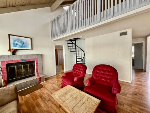 Eagle Village Resort - photo 8