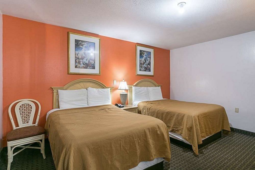 Rodeway Inn & Suites Enterprise - photo 16
