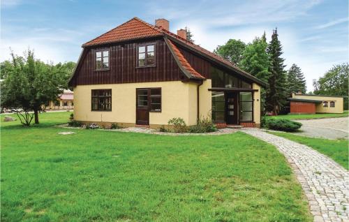 Cozy Home In Kuhlen Wendorf With Sauna — 4-Star Luxury Hotel in Wendorf, Germany