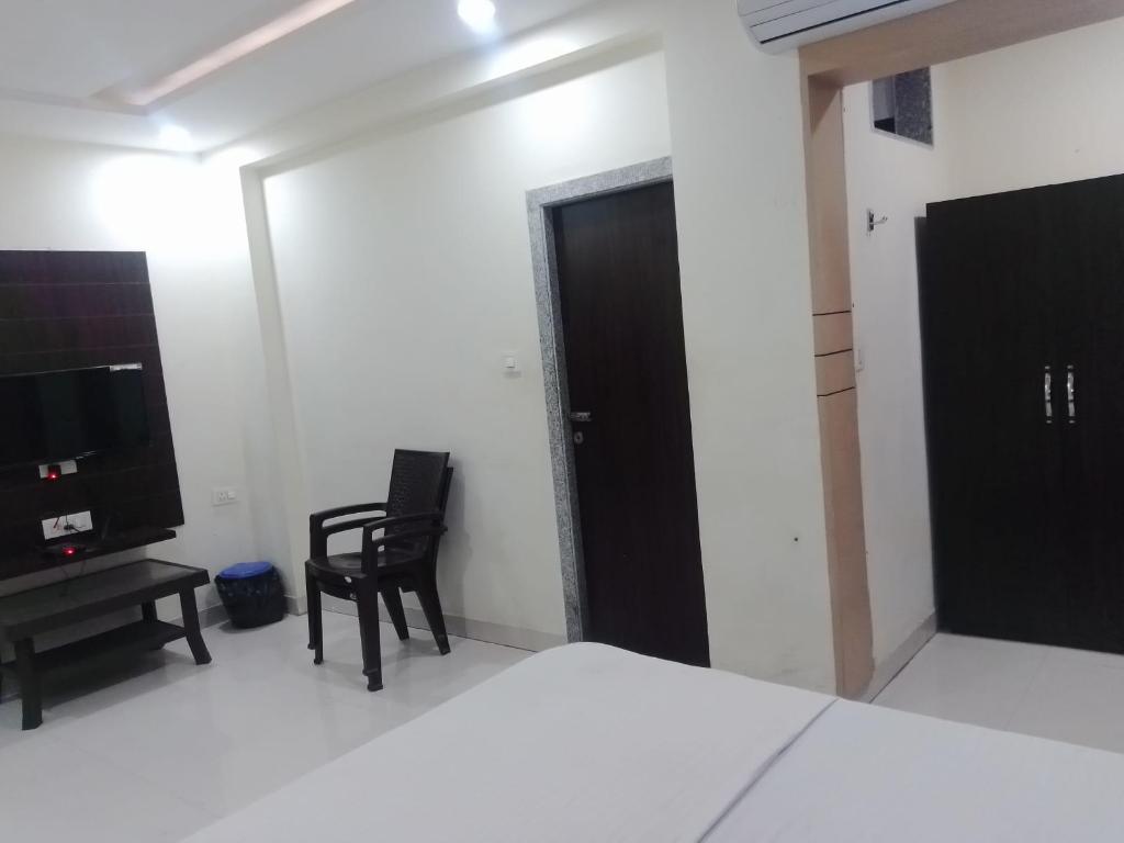 Hotel Saket in Burhanpur, India