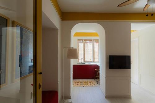 Masterfully Designed Apartment By Wehost