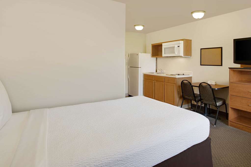 WoodSpring Suites Richmond West I 64 - photo 8